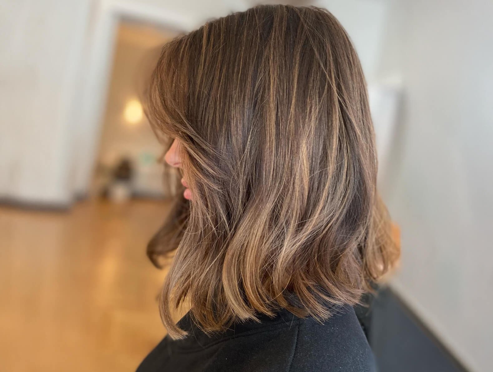 iluminaciones en cabello negro
